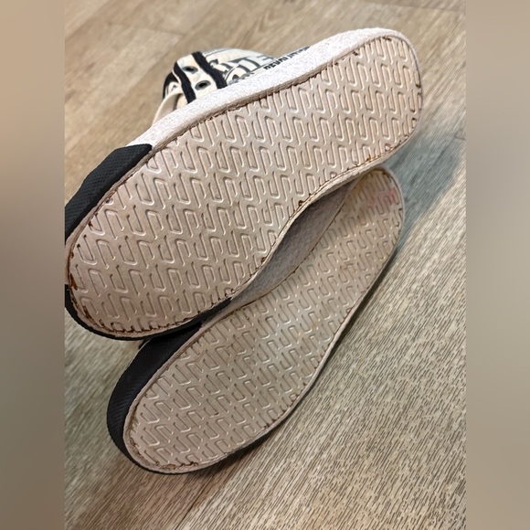 DIESEL KIDS NEWSPAPER PRINT HIGHTOP SNEAKERS SIZE 12.5 - Picture 9 of 10